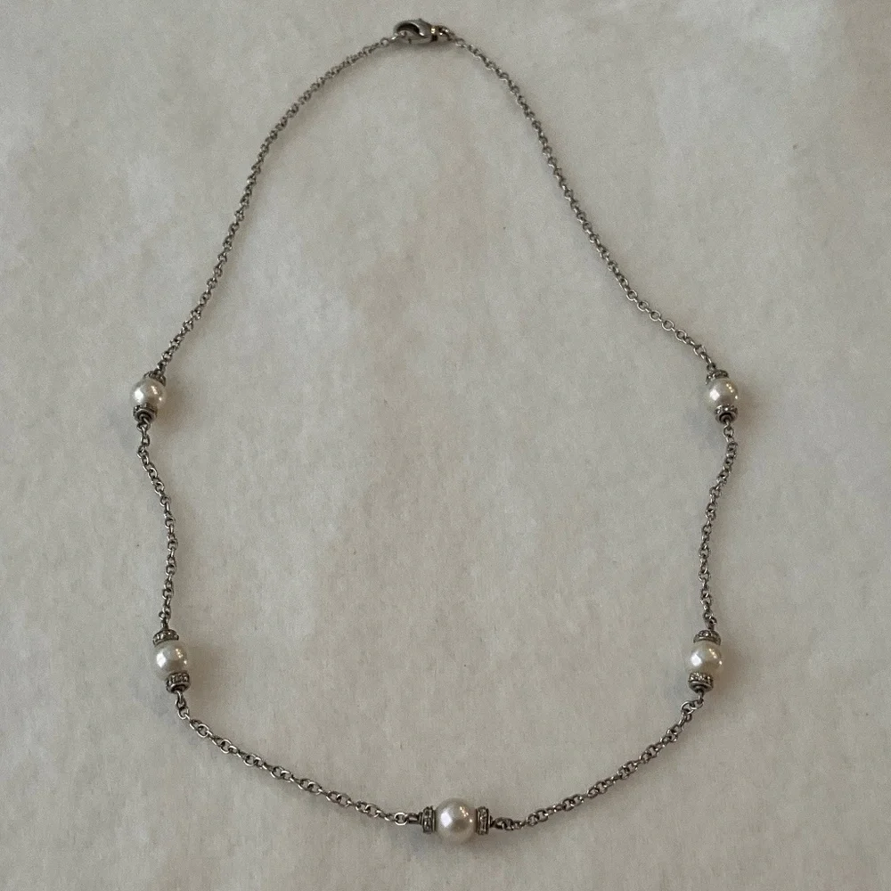 Diamond & Pearl Station 18k White Gold Necklace